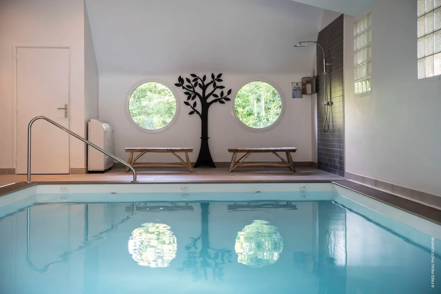 Photo piscine intérieure