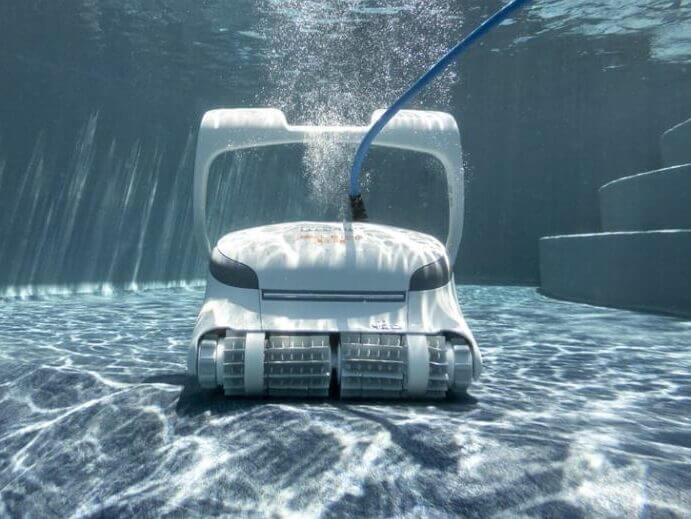 Robot de piscine Dolphin Liberty 200, 300 ou 400 - Entretien et conseils